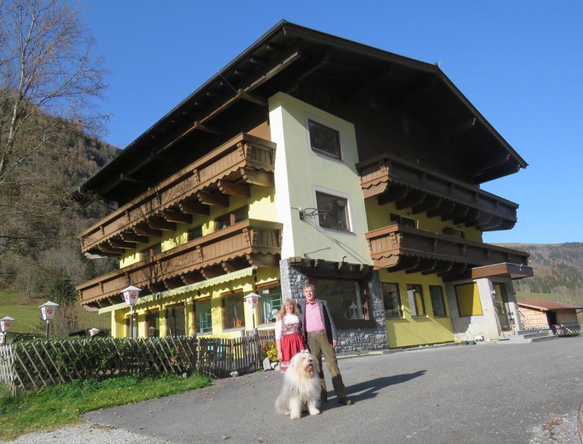 Alpenhaus Denver Uttendorf Bagian luar foto